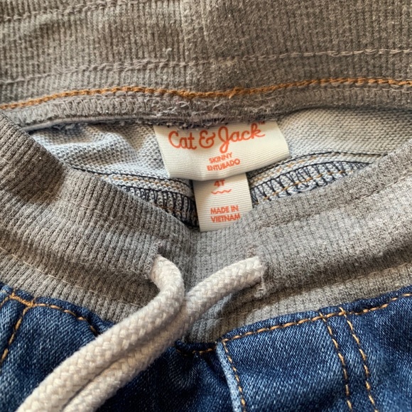 Cat & Jack Jeans 4t 3pack - Picture 3 of 5